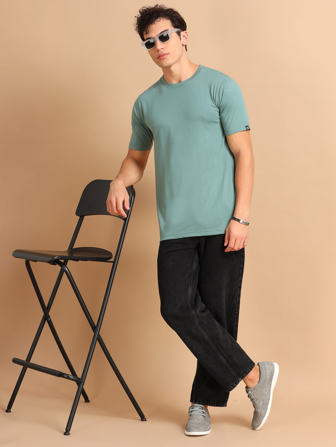 Easy Essential Russian Green Solid T-Shirt Plain T-Shirts Bushirt   